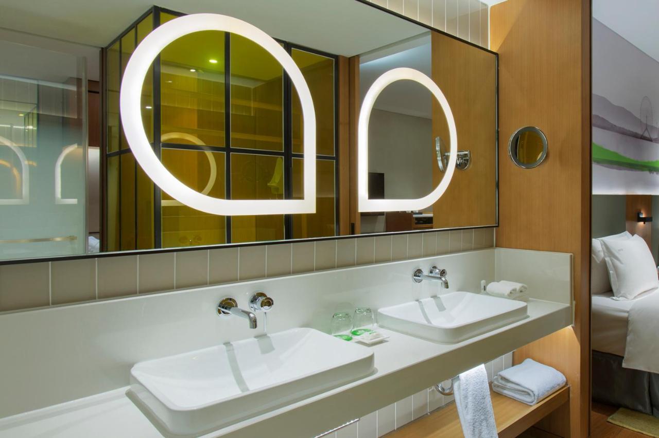 Holiday Inn & Suites Tianjin Downtown By Ihg,Tianjin Drum Tower,Joycity Shopping Mall,Tianjin Ancient Cultural Street,Haihe River,The Porcelain House,Convenient Access To Tianjin Binhai International Airport Extérieur photo