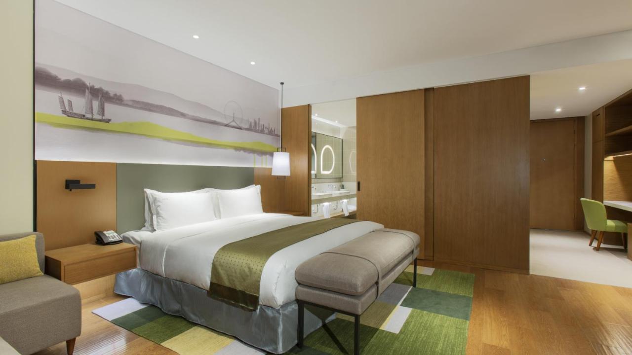 Holiday Inn & Suites Tianjin Downtown By Ihg,Tianjin Drum Tower,Joycity Shopping Mall,Tianjin Ancient Cultural Street,Haihe River,The Porcelain House,Convenient Access To Tianjin Binhai International Airport Extérieur photo